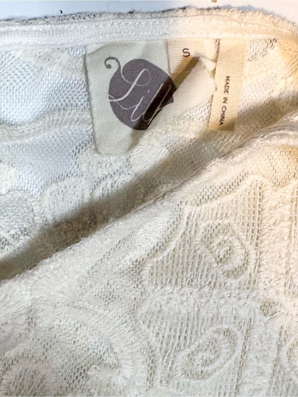 Anthropologie Lilka Bellflower Lace Maxi Dress. It is a bohemian-style small - Picture 16 of 16